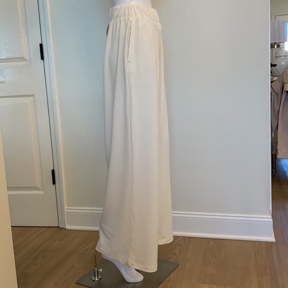 Laila Ali pull on high waisted sweatpants cream 30.5” long wide leg - Picture 4 of 11